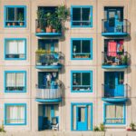 Nuova legge sugli affitti: inquilini e proprietari discutono aggiornamenti normativi.